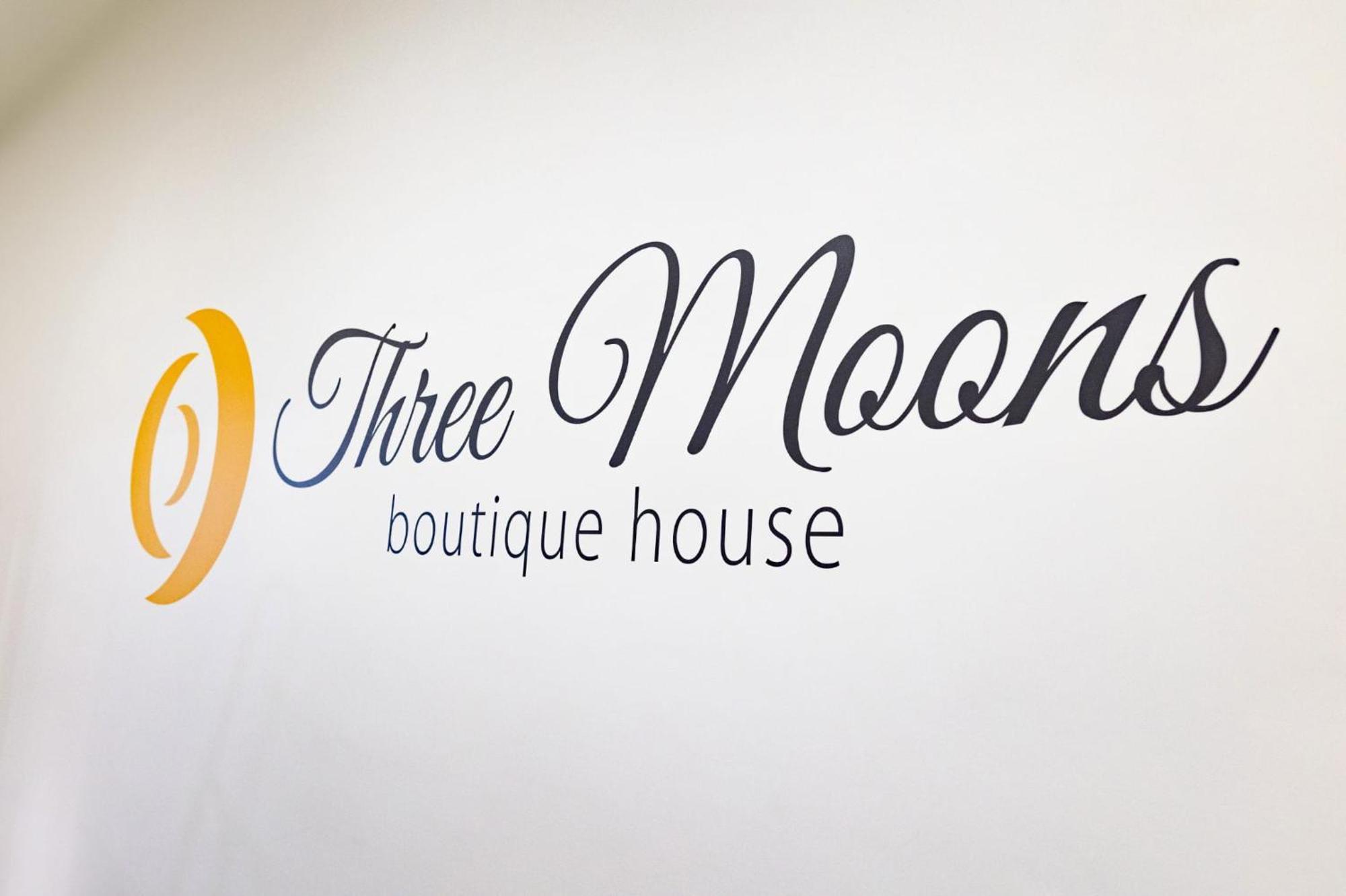 Three Moons Boutique House/Calypso Apartment Салерно Екстериор снимка