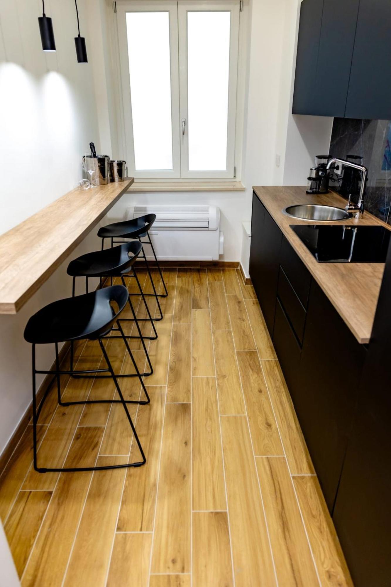 Three Moons Boutique House/Calypso Apartment Салерно Екстериор снимка