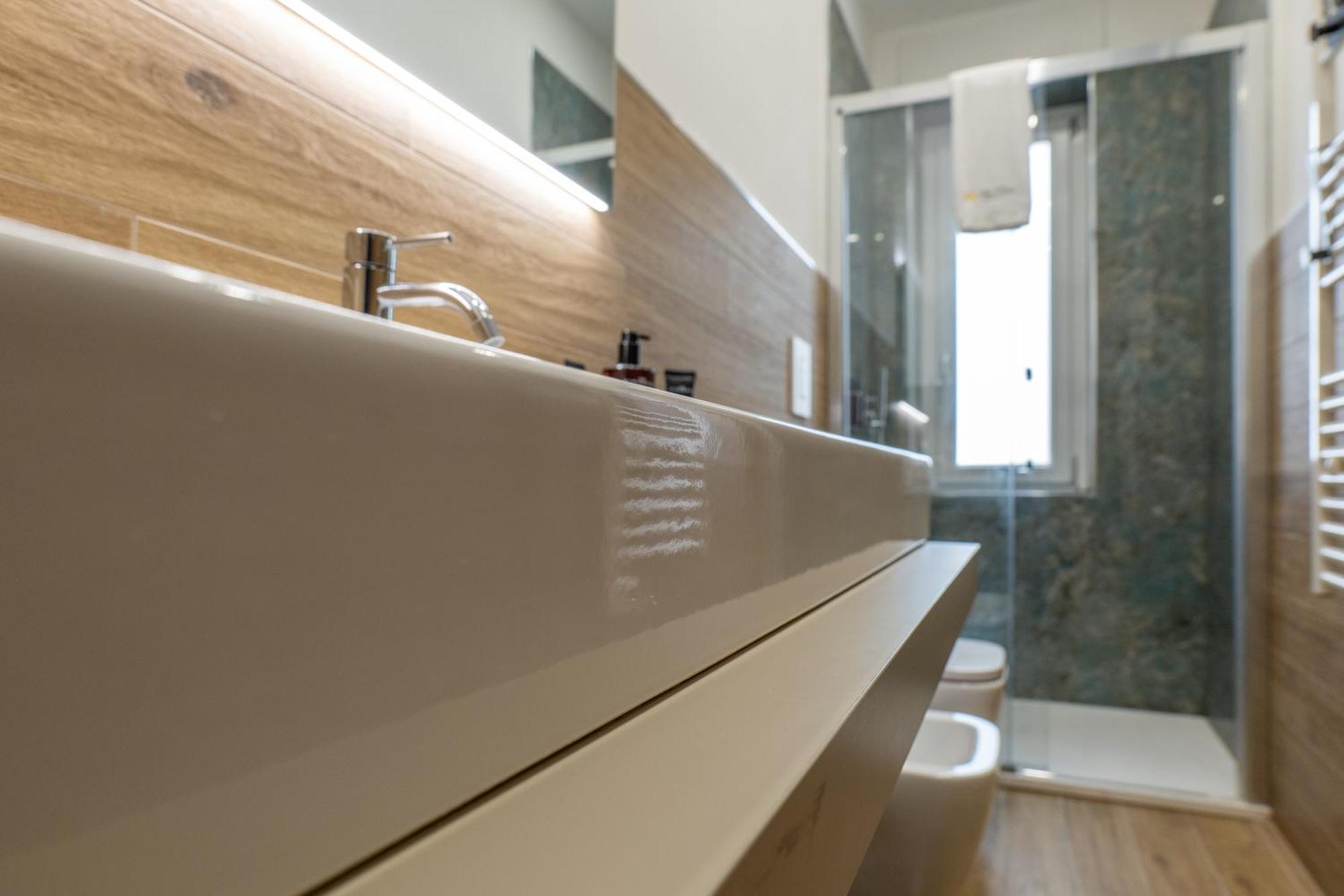 Three Moons Boutique House/Calypso Apartment Салерно Екстериор снимка