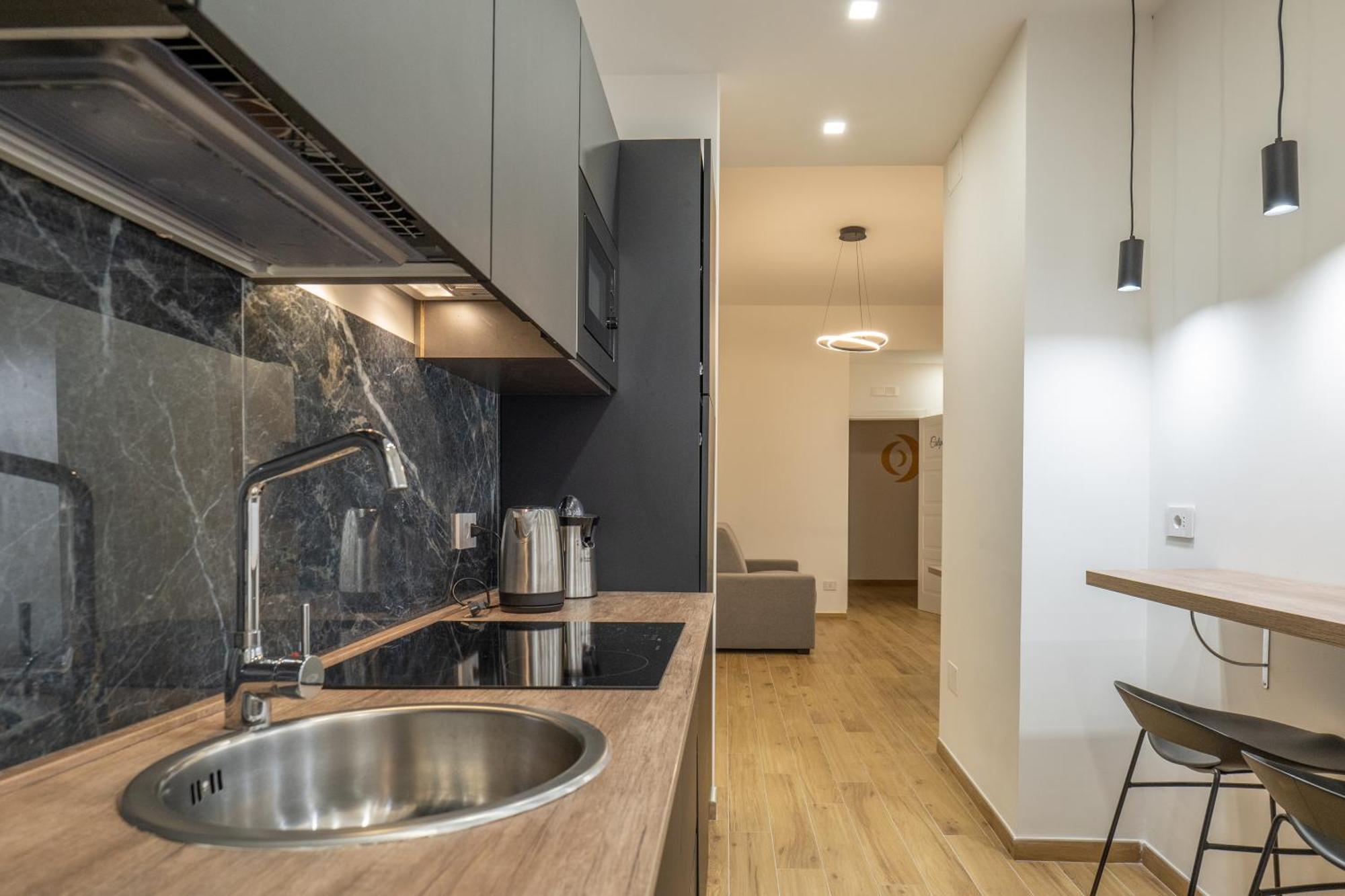 Three Moons Boutique House/Calypso Apartment Салерно Екстериор снимка